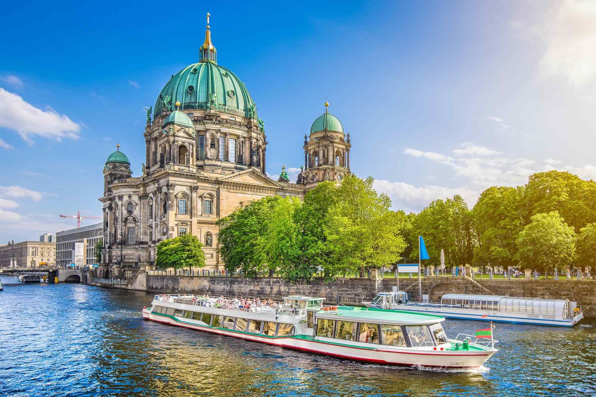 https://www.traveltomoroco.com/wp-content/uploads/2018/09/destination-berlin-02.jpg